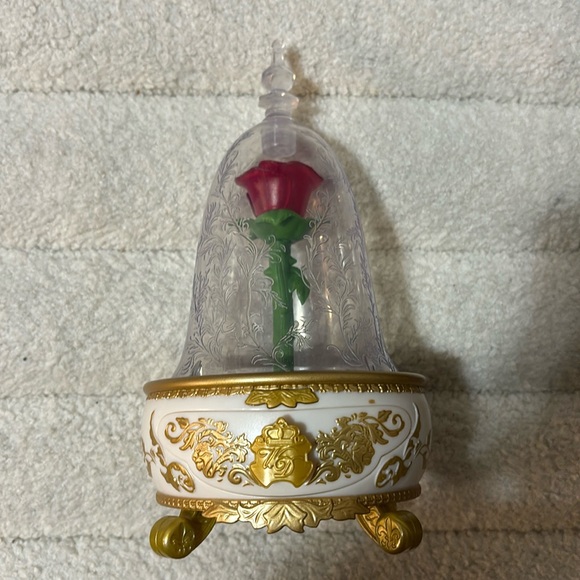 Beauty and The Beast Live Action Disney Enchanted Rose Jewelry Box Toy - Picture 3 of 5